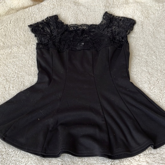 Black peplum top with lace top - Picture 3 of 4